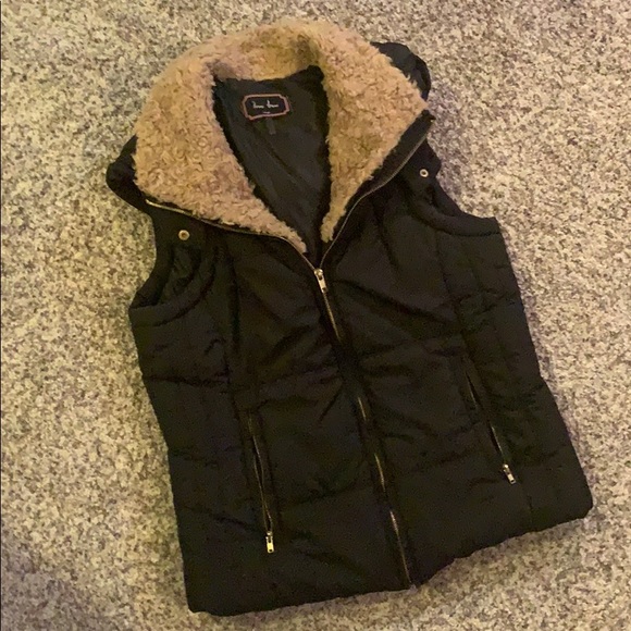 Hooded Vest - Picture 2 of 4